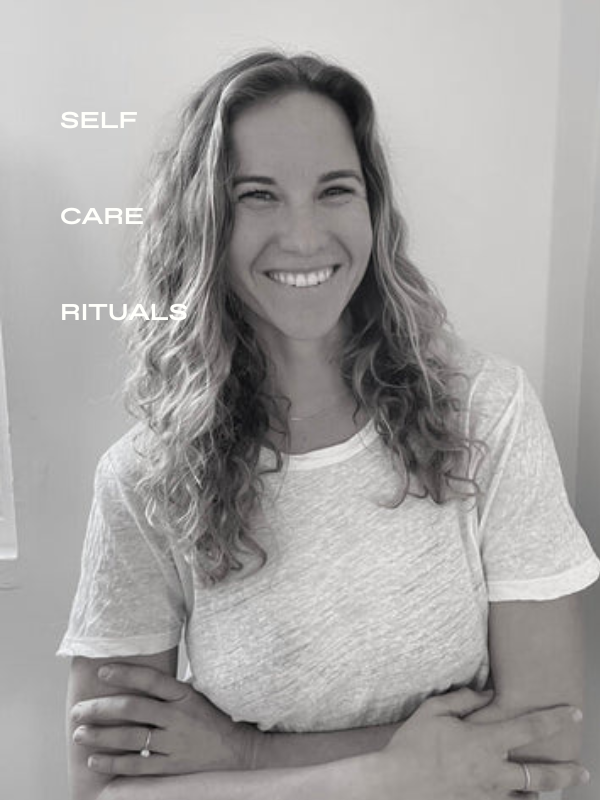 Below, we explore the key themes from Alicia’s practice and how you can weave them into your own day, no matter how busy life feels.