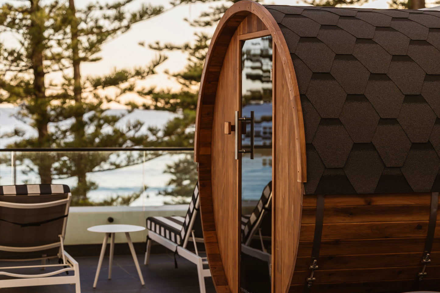 Outdoor Full Spectrum Barrel Infrared Sauna